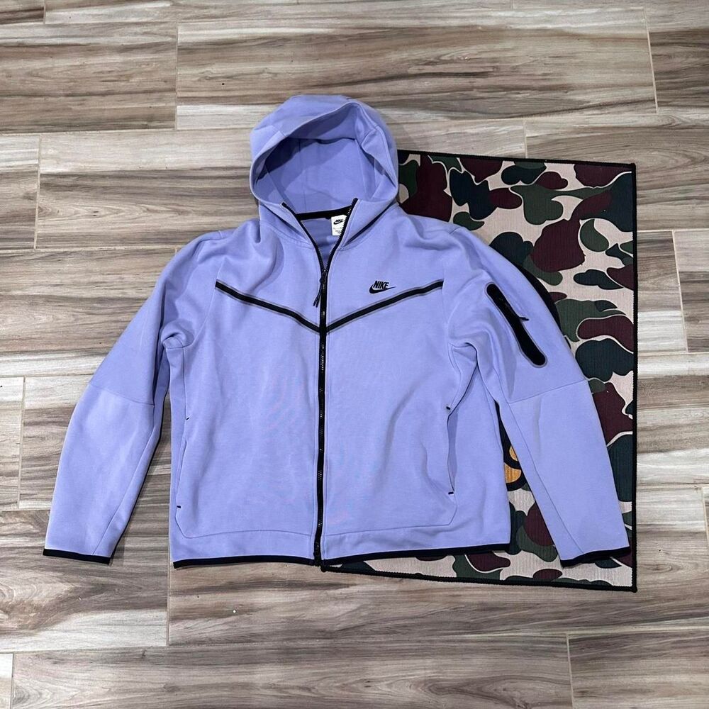 Lavender Nike tech fleece zip up hoodie